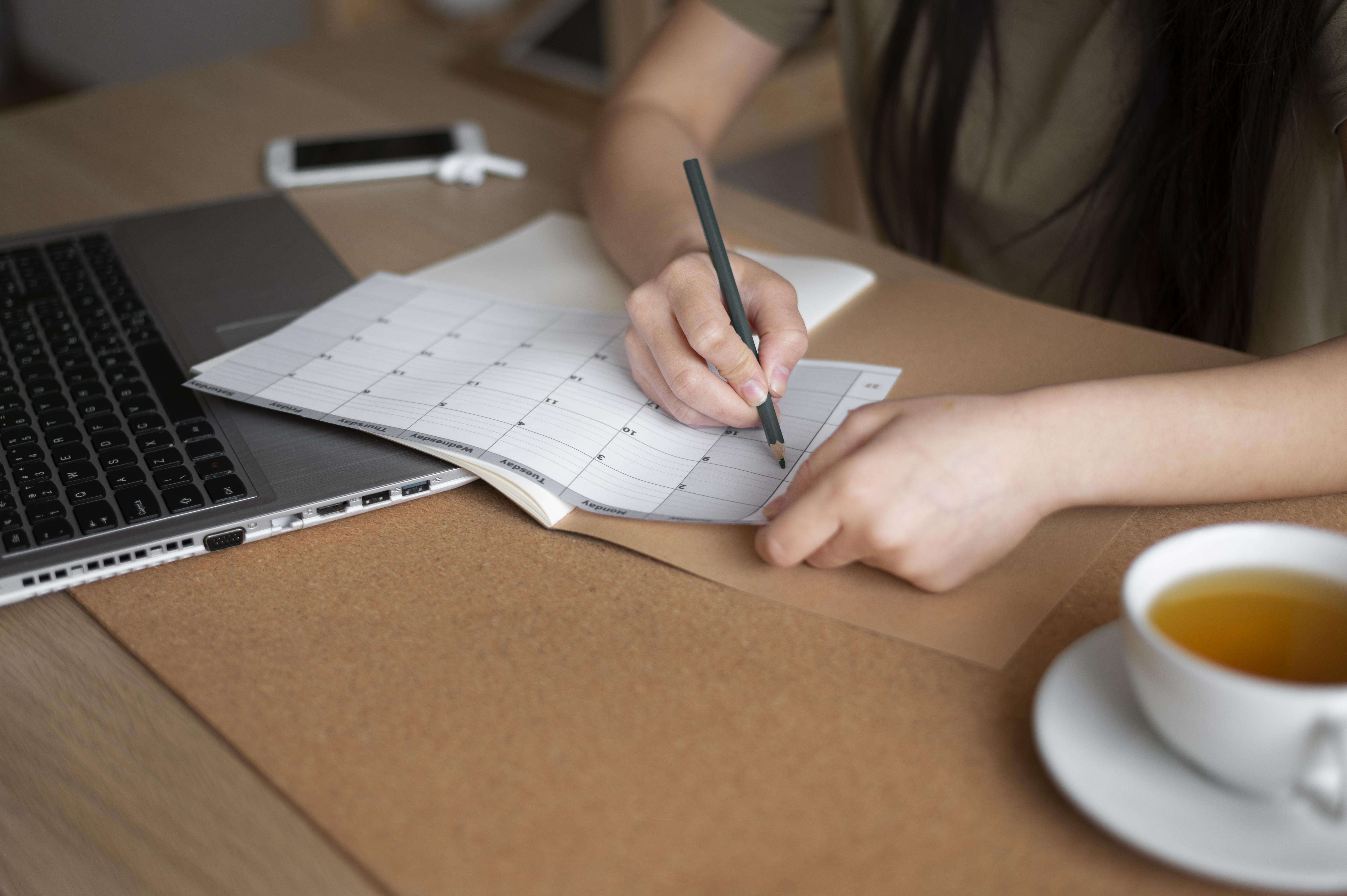 Календарь предпринимателя на февраль 2026: ключевые даты по уплате налогов и предоставлению отчетности