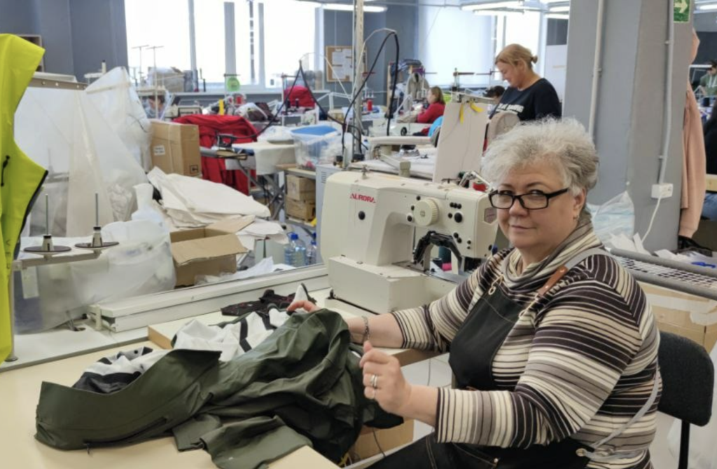 Новгородский бренд открыл учебный центр для швейного производства