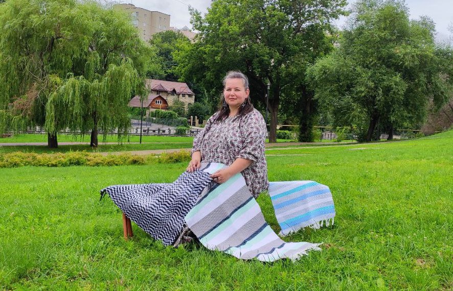 Самозанятая из Липецкой области развивает ручное ткачество