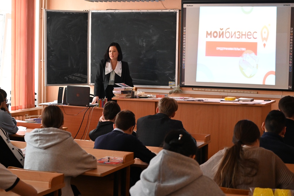 В апреле около 600 школьников и студентов Камчатки примерили на себя роли предпринимателей