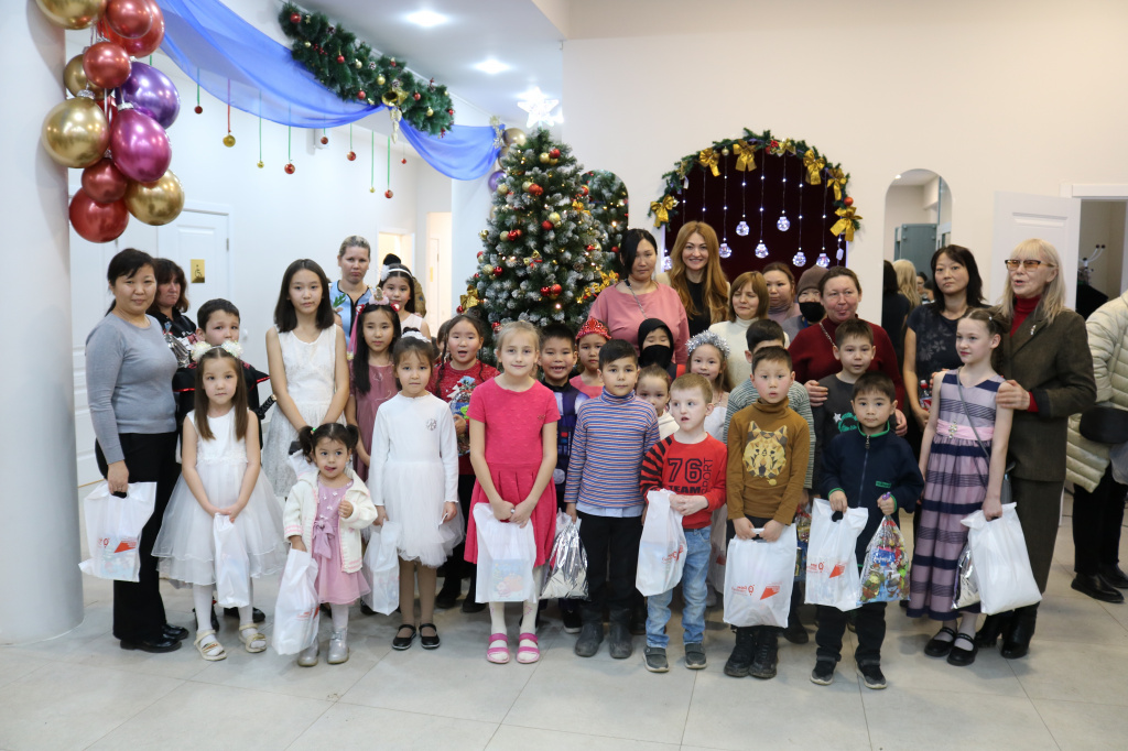 «Мой бизнес» Калмыкии подарил праздник детям из нуждающихся семей