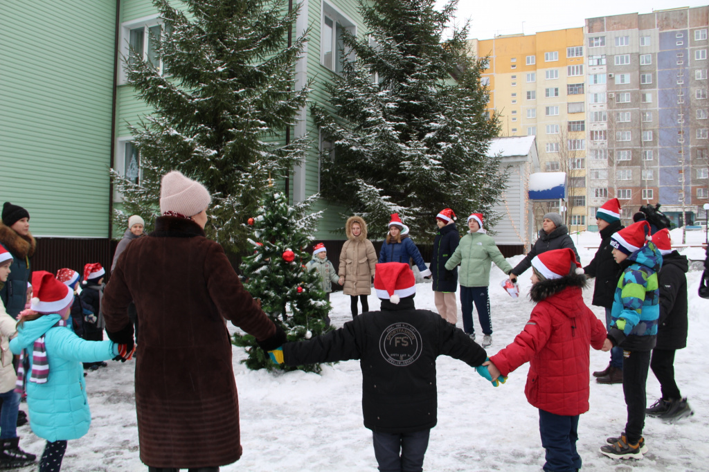  В Мордовии предприниматели поздравили с Новым годом детей из приюта