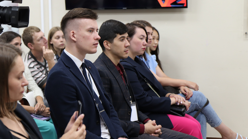 В Хакасии прошёл первый региональный съезд Клуба молодых предпринимателей