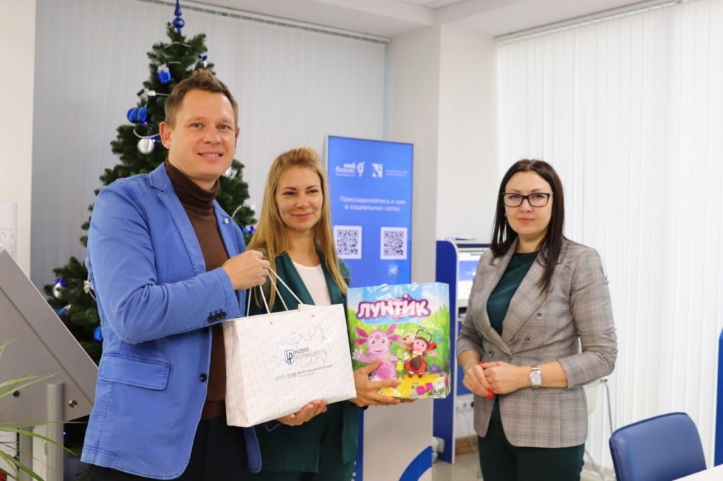 В Севастополе движение #МойбизнесПомогает помогло собрать подарки и устроить новый год для нуждающихся