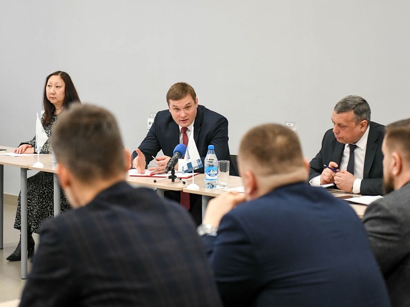 Открытый диалог власти и ИТ-бизнеса в Хакасии