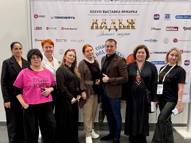 Игрушки для Кремля и миллионы на продажах: предприниматели Югры блистают на выставке «Ладья. Зимняя сказка-2025»
