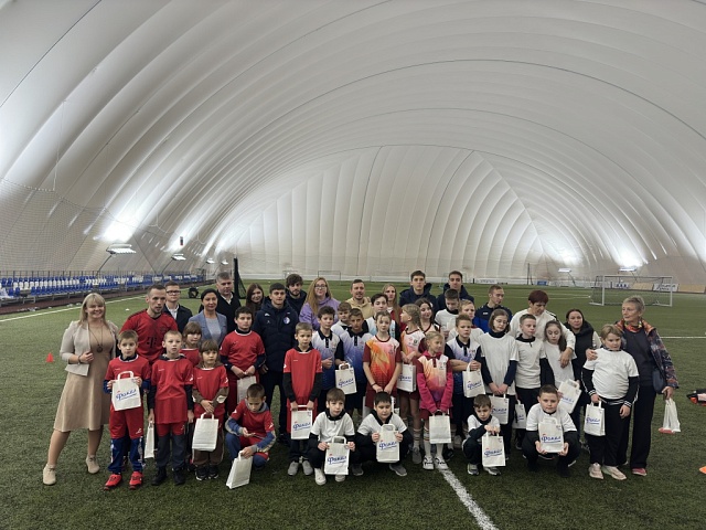 В Воронеже прошел благотворительный футбольный турнир для детей в рамках акции #Мойбизнеспомогает