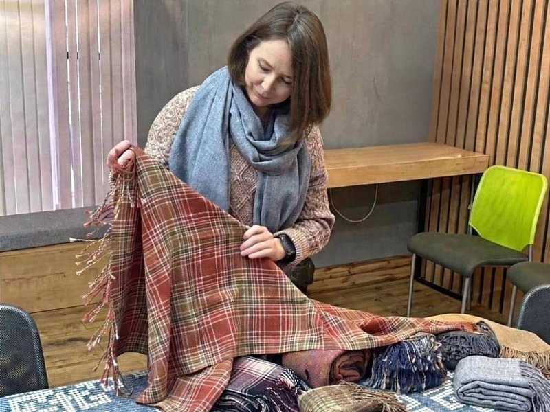 Любовь к традициям и поддержка государства помогают алтайской мастерице творить и вдохновлять