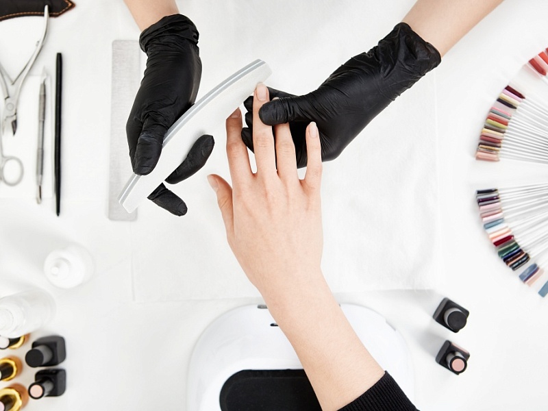 С 30 апреля в России вводится новый ГОСТ на маникюр и педикюр