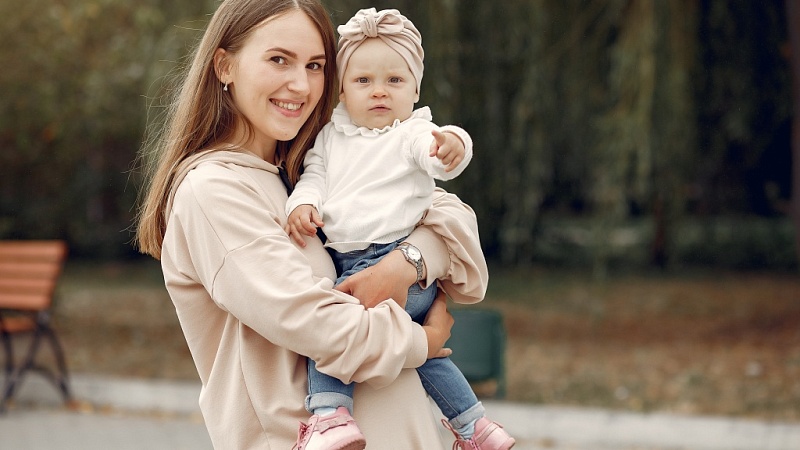 Мамы-предприниматели из новых регионов смогут получить до 150 тыс. рублей для старта бизнеса