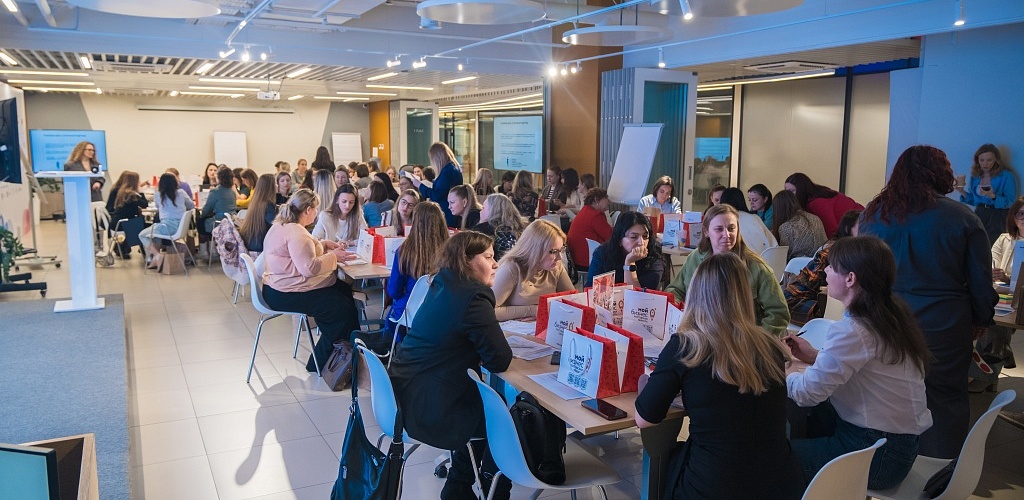 Более 70 дончанок прошли офлайн-интенсив «ПредприниМАМА»