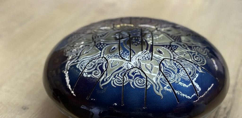 Предприниматель из Барнаула создает необычные музыкальные инструменты